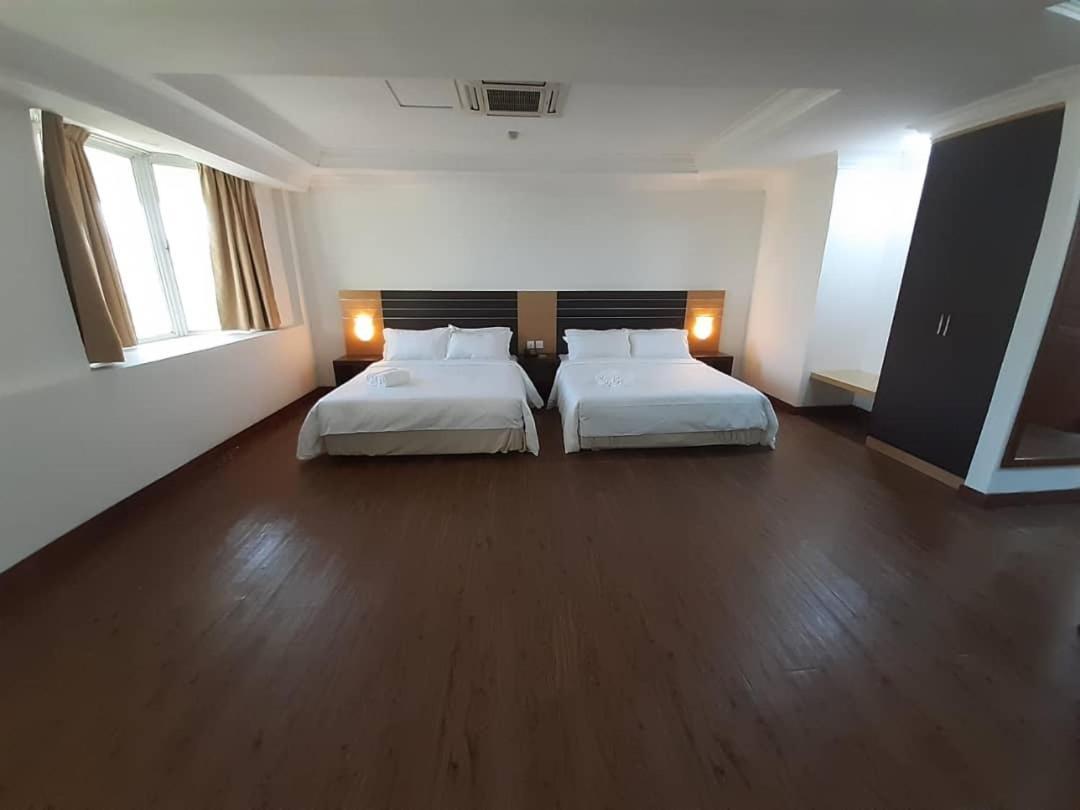 Sara Hotel Лабуан Екстериор снимка
