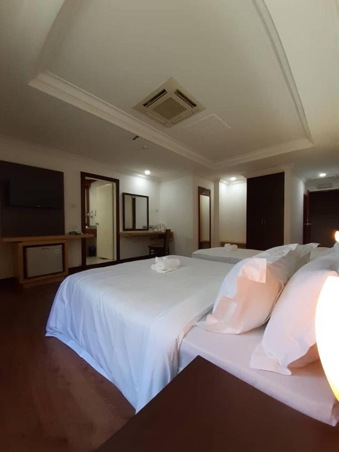 Sara Hotel Лабуан Екстериор снимка